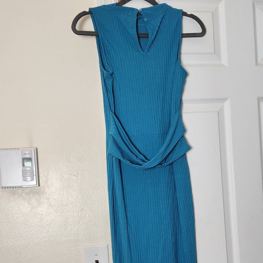 Sleeveless Ribbed Midi Dress